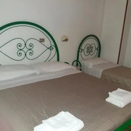 Hotell California 3*